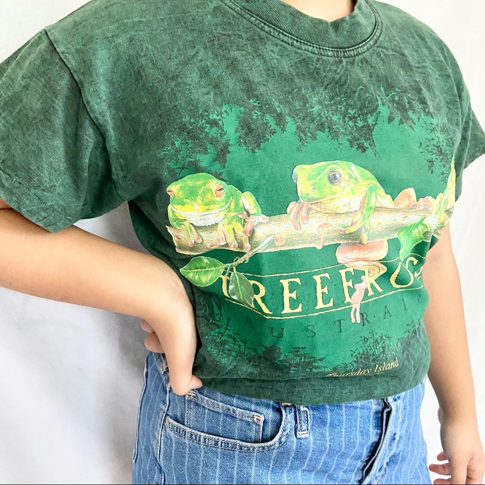 Tree Frog Graphic Tee
